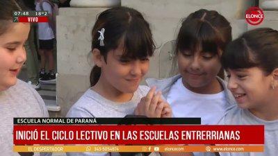 Tras el paro docente y la lluvia, los alumnos volvieron a clases con entusiasmo